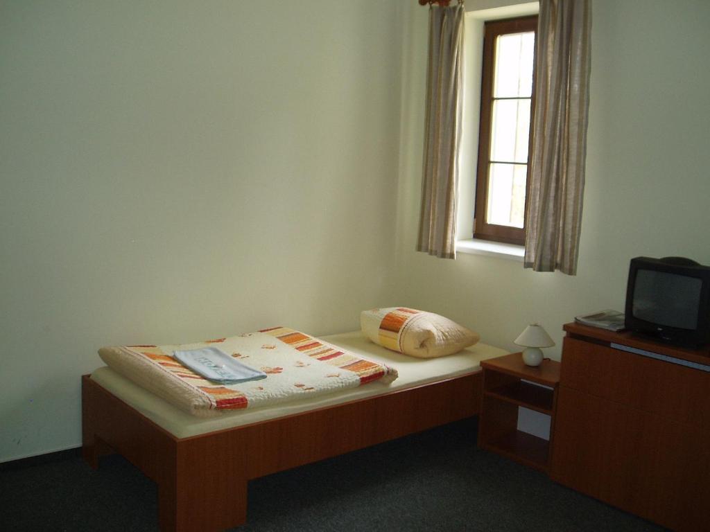 Restaurace A Penzion Ceska Hospoda Hermanice  Room photo